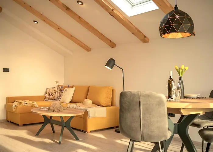 The Elegance Nest - Zf Hvar Lägenhet