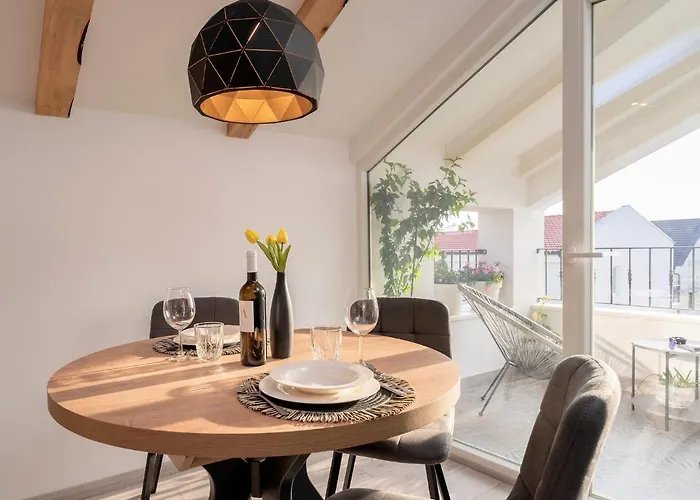 The Elegance Nest - Zf Hvar 赫瓦尔