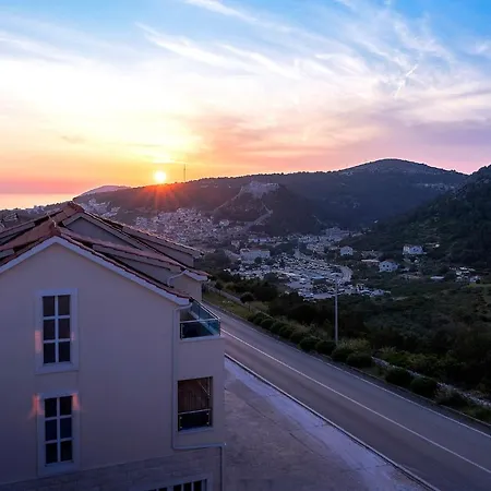 The Elegance Nest - Zf Hvar Apartment *