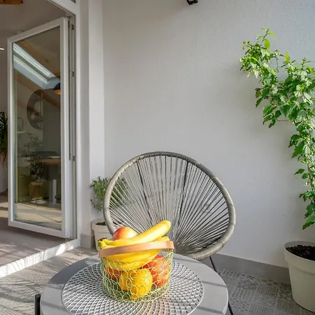 The Elegance Nest - Zf Hvar Apartment